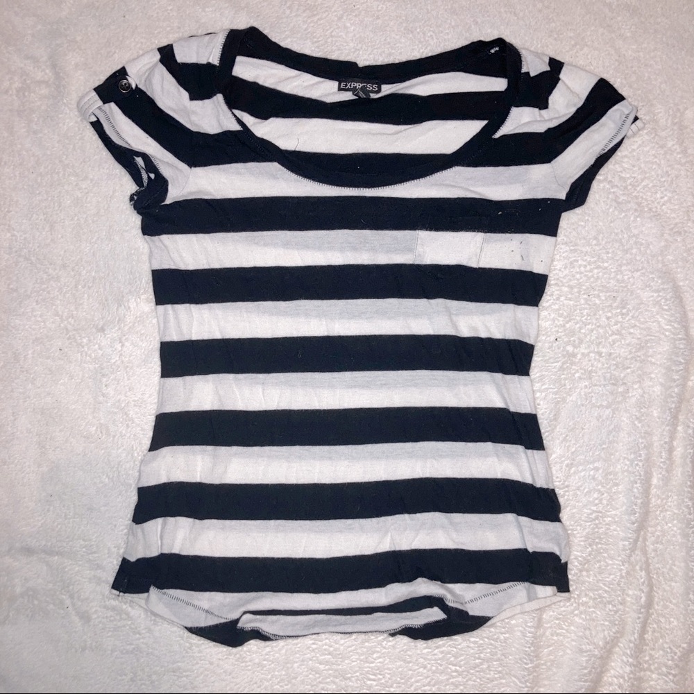 Express T Shirt Size Small